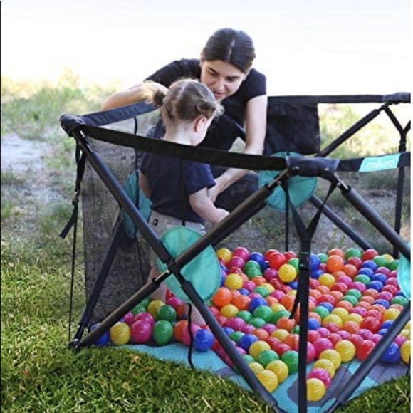 Portable yard like new - Picture 4 of 4